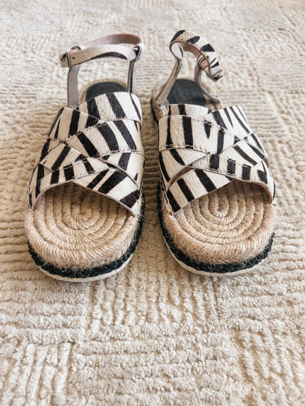 Coconuts by Matisse Women's Espadrille Size 8 - Picture 2 of 4